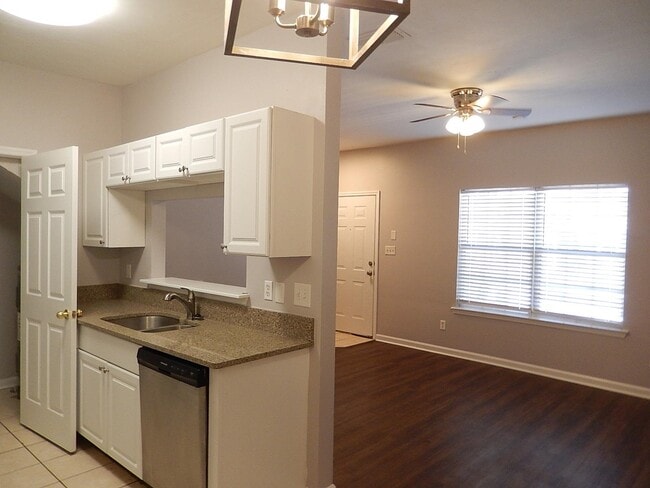 3100 Dian Rd in Tallahassee, FL - Building Photo - Building Photo