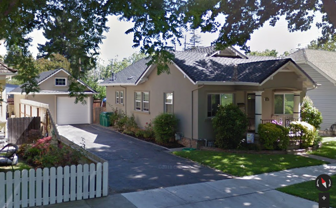 531 W Oak St in Lodi, CA - Building Photo