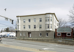 505 Washington Ave in Portland, ME - Foto de edificio - Building Photo