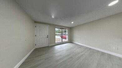 3011 N 43rd St in Tampa, FL - Building Photo - Building Photo