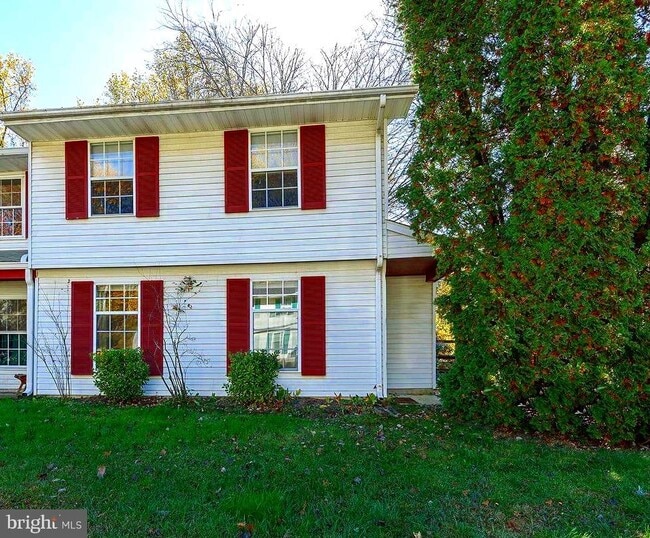 property at 1315 Old Pine Ct