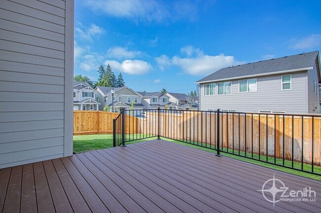 8631 N Wright St in Camas, WA - Building Photo - Building Photo