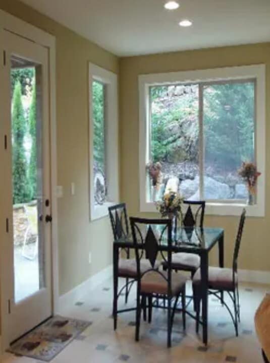 835 W U St in Washougal, WA - Building Photo