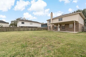3505 Stonegate Cir in Pearland, TX - Building Photo - Building Photo