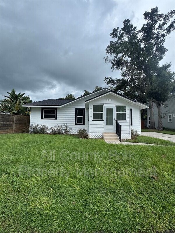 property at 1441 Dann St