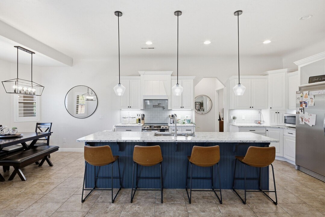 1001 E Birken St in Washington, UT - Building Photo