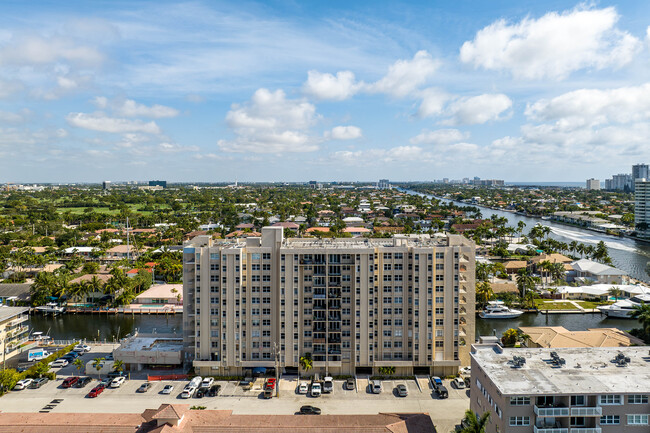 The Carlyle in Fort Lauderdale, FL - Foto de edificio - Building Photo