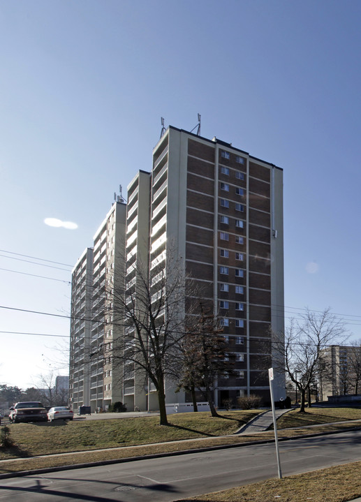 Jane Yewtree in Toronto, ON - Building Photo