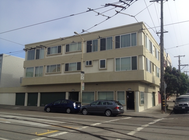 2445-2451 Judah St in San Francisco, CA - Building Photo