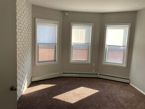 933 Main St in Melrose, MA - Building Photo - Building Photo