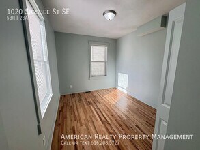 1020 Sigsbee St SE in Grand Rapids, MI - Building Photo - Building Photo