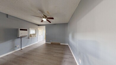 34 Auburn Ave in Shelby, OH - Building Photo - Building Photo