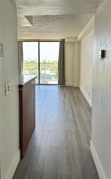 13499 Biscayne Blvd, Unit 1212 in North Miami, FL - Building Photo - Building Photo