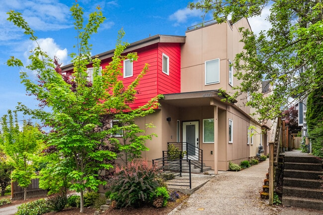 property at 4321 S Webster St
