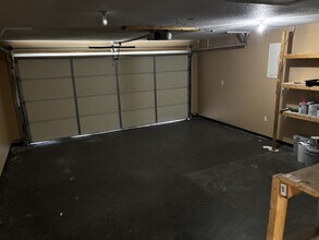 1042 Live Oak Dr in Hinesville, GA - Building Photo - Building Photo