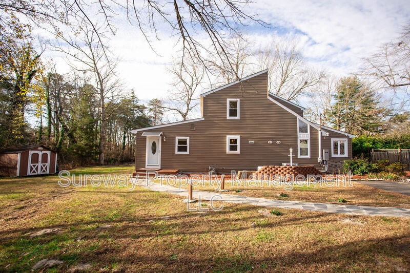 90 Clubhouse Rd in Pemberton Township, NJ - Building Photo