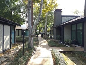 14343 Torrey Chase Blvd, Unit C5 in Houston, TX - Building Photo - Building Photo