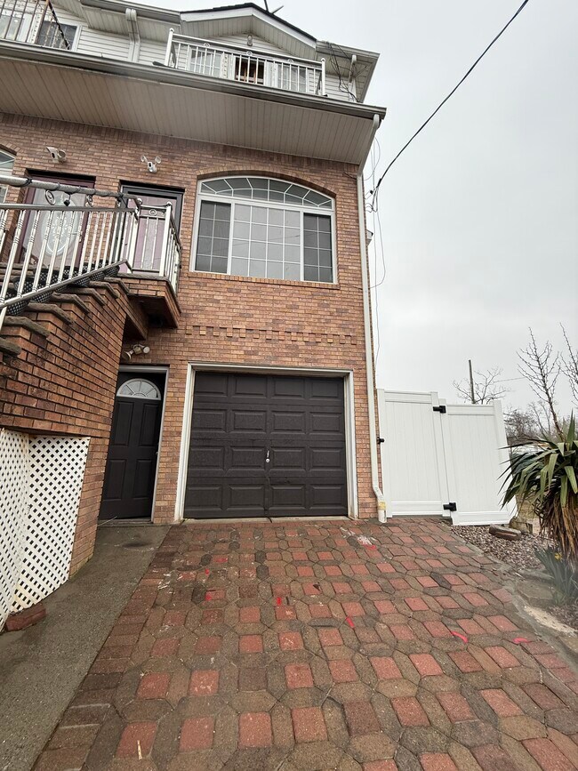 753 Quincy Ave in Staten Island, NY - Building Photo - Building Photo