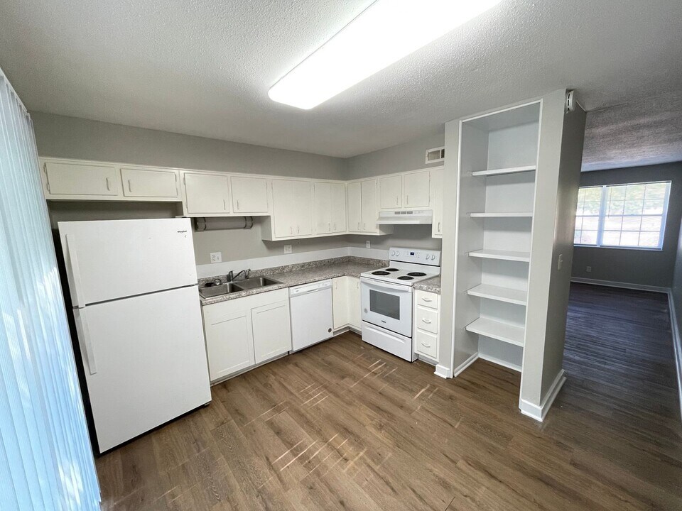 2263 U.S. 52 (W in West Lafayette, IN - Foto de edificio