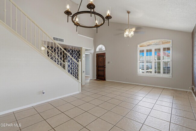 12119 Tower Hill Dr in El Paso, TX - Building Photo - Building Photo