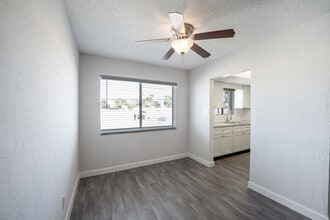 Golfview Apartments in Daytona Beach, FL - Building Photo - Interior Photo