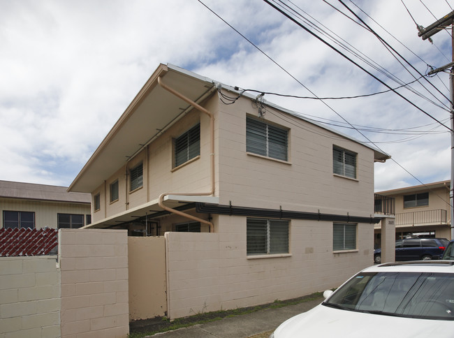 2027 Waiola St in Honolulu, HI - Building Photo - Building Photo