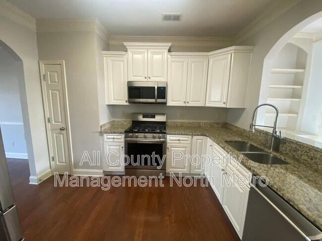 property at 3911 High Dove Way SW