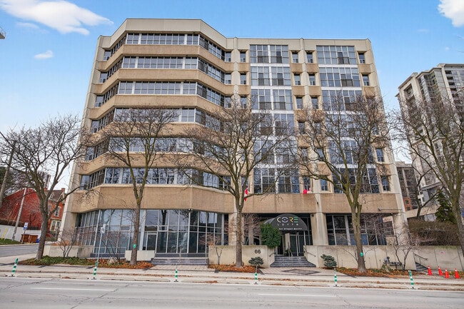 66 Bay St S in Hamilton, ON - Building Photo - Building Photo