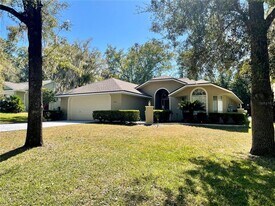 19712 SW 93rd Ln in Dunnellon, FL - Building Photo