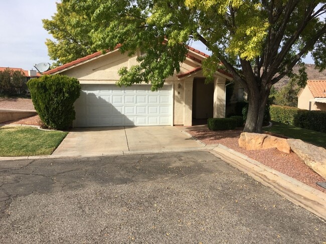 2105 2105 S in Saint George, UT - Building Photo - Building Photo