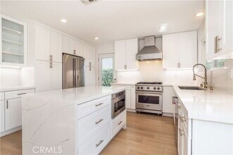 19116 Nashville St in Los Angeles, CA - Building Photo - Building Photo