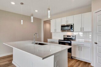 18303 Wheathouse Pl in Bradenton, FL - Building Photo - Building Photo