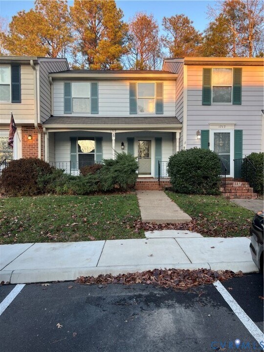 1719 Misty Dawn Ct in Richmond, VA - Building Photo