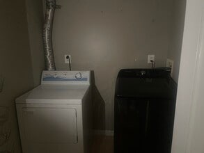 193 Hutton St in Jersey City, NJ - Building Photo - Building Photo