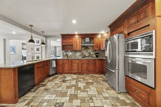 1 Devon Rd in Stockbridge, MA - Building Photo - Building Photo