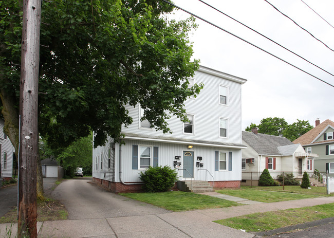 39 Woodbridge Ave in East Hartford, CT - Building Photo - Building Photo