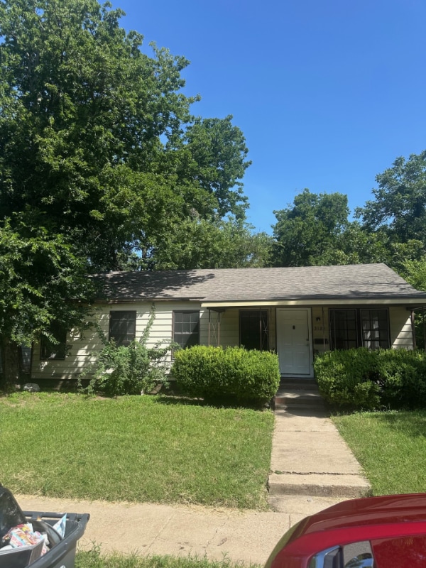 property at 3129 Summer Ave