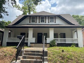 1215 S Hull St in Montgomery, AL - Building Photo