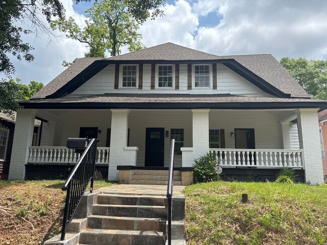 property at 1215 S Hull St