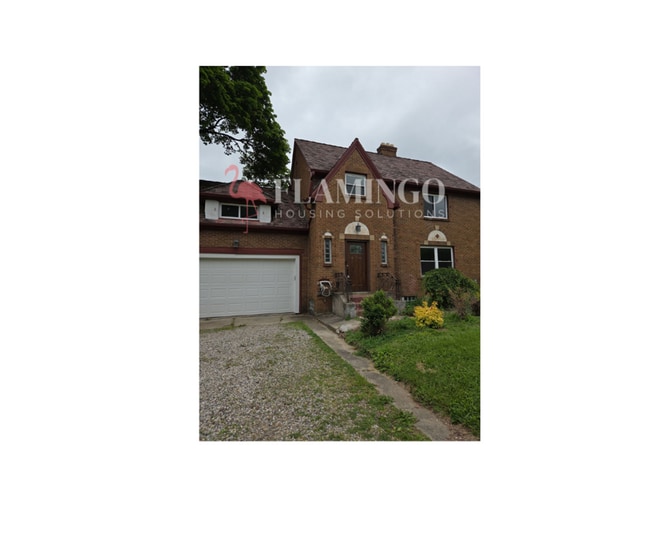 property at 830 Audrey Pl