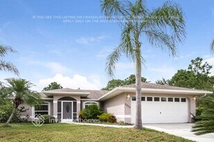 2255 Dongola St in North Port, FL - Building Photo