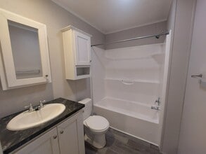 39 Anchor Rd in Springfield, IL - Building Photo - Building Photo