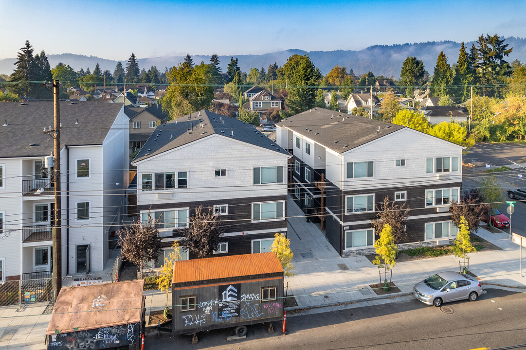 Lombard 1 in Portland, OR - Building Photo