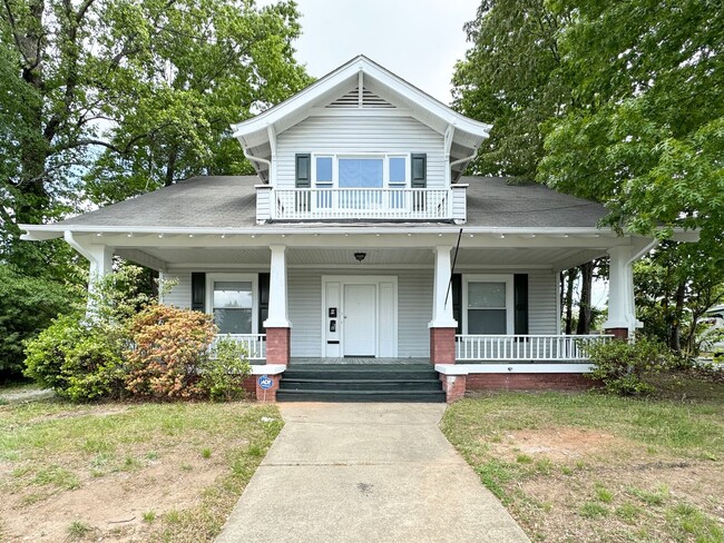 property at 912 Union St