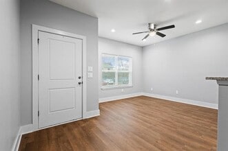 724 W Gandy St in Denison, TX - Building Photo - Building Photo