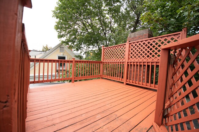 20 Ellery St, Unit 2