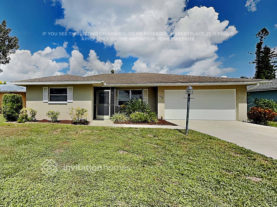 1436 Strada D Oro in Venice, FL - Building Photo