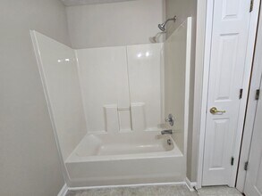 4514 New Hopewell Rd in Louisville, KY - Building Photo - Building Photo