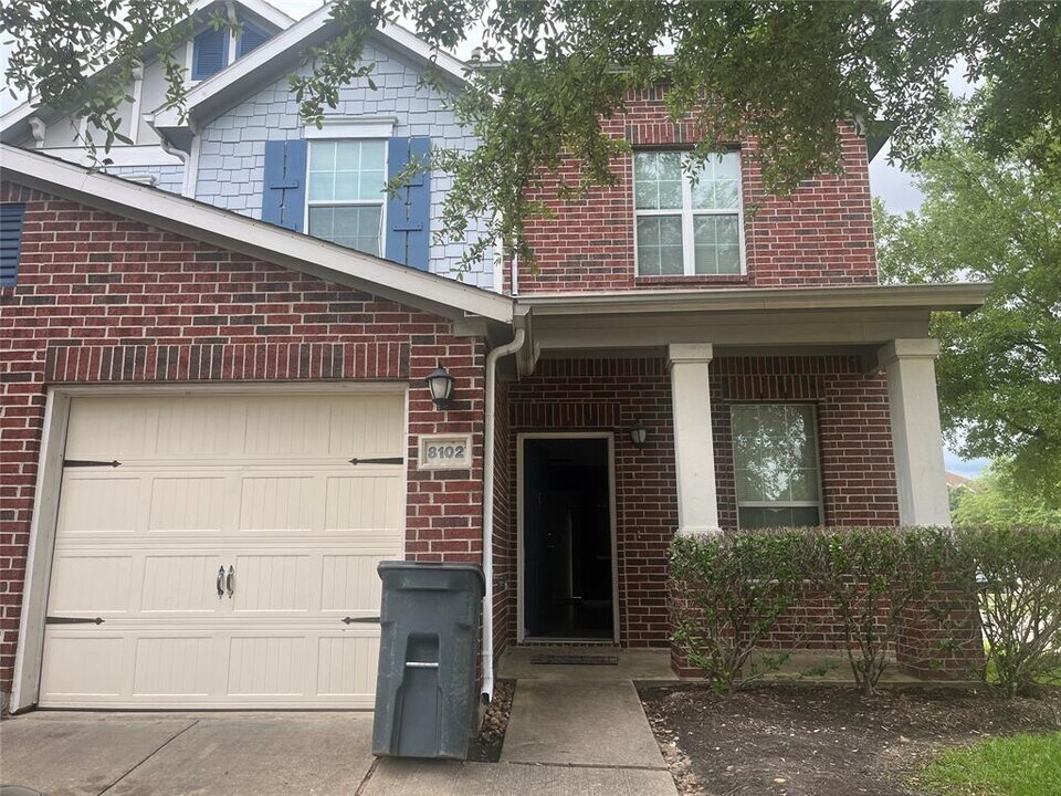 8102 Barnes Ridge Ln Photo