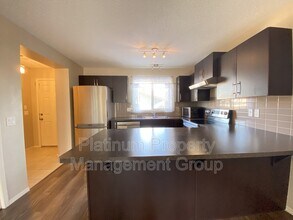 96 New Brighton Grove SE in Calgary, AB - Building Photo - Building Photo